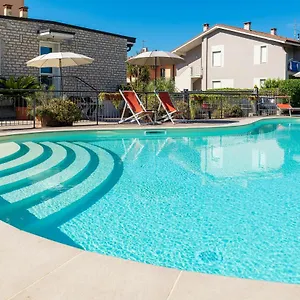 residence-campana.hotelinveneto.com/